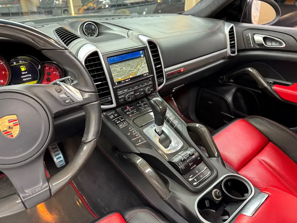 Porsche Cayenne Turbo 2013 | GCC Specs | Low Mileage | High Option - Image 13