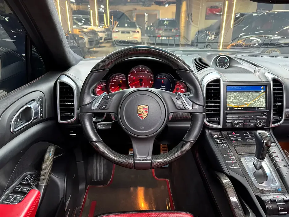 Porsche Cayenne Turbo 2013 | GCC Specs | Low Mileage | High Option - Image 15