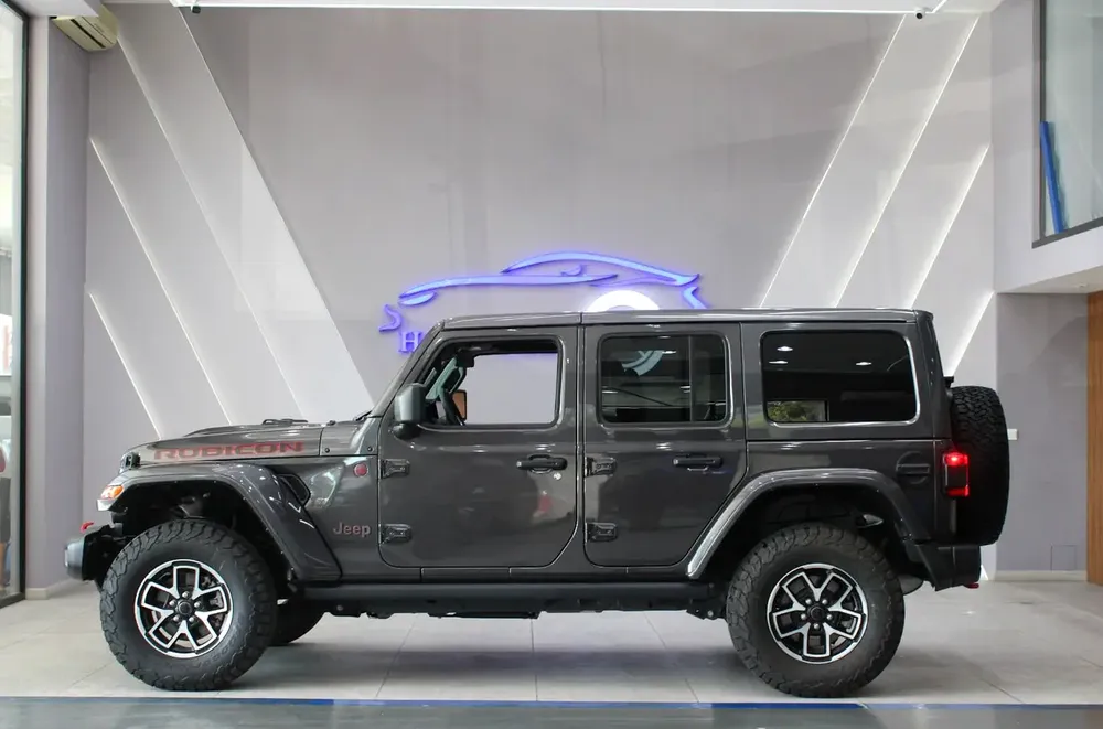 2024 Jeep Wrangler Rubicon with warranty - Image 5