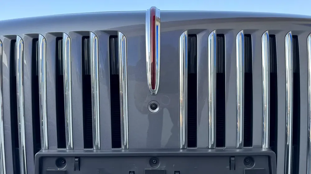 Hongqi E-Hs9 Flagship 6 VIP Seats Brand New 2023 model - Image 20