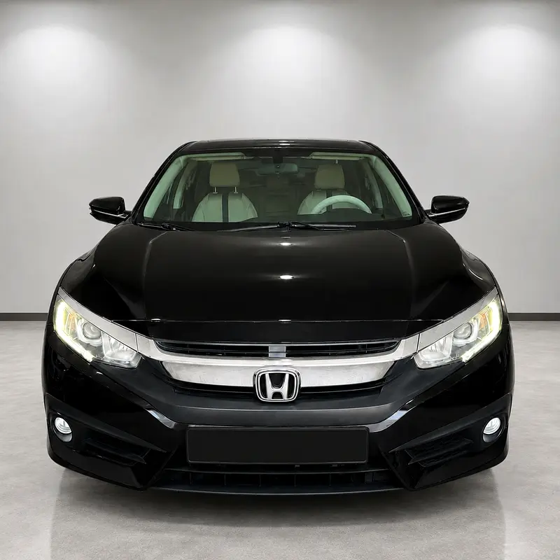 Honda Civic 2016 GCC | Premium Sedan | Sunroof | Push Start | Excellent Condition - Image 4