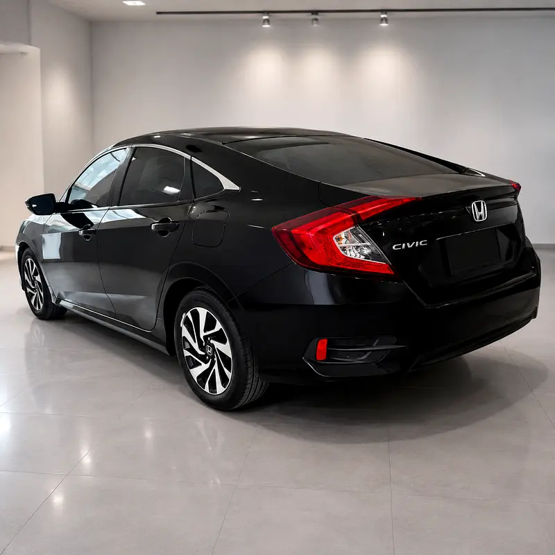Honda Civic 2016 GCC | Premium Sedan | Sunroof | Push Start | Excellent Condition - Image 7
