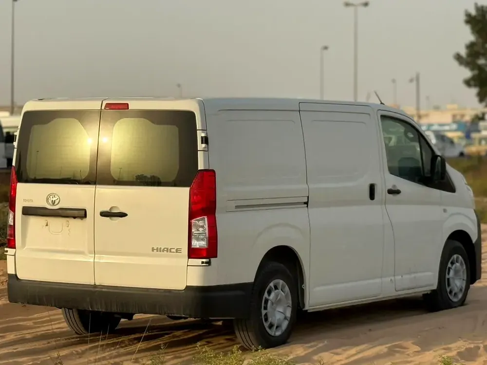 Toyota Hiace Panel 2025 - GCC Specs - Brand New - Image 5