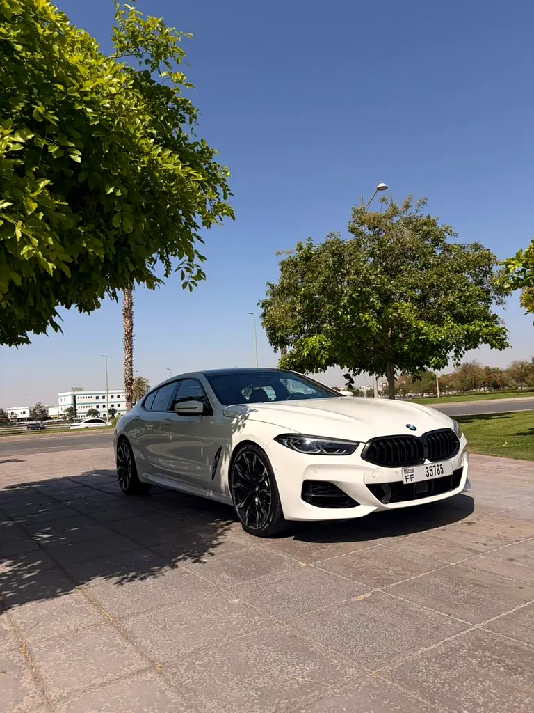 BMW 8-Series 840i 2022 GCC Specs - Image 4
