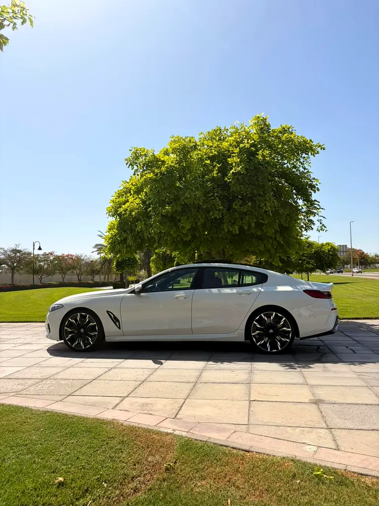 BMW 8-Series 840i 2022 GCC Specs - Image 6