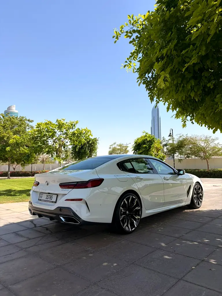BMW 8-Series 840i 2022 GCC Specs - Image 7