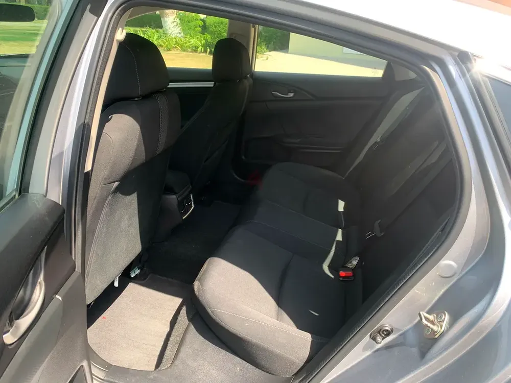Honda Civic 2.0 EX 2016 Model GCC Specs In Perfect Condition - Image 11