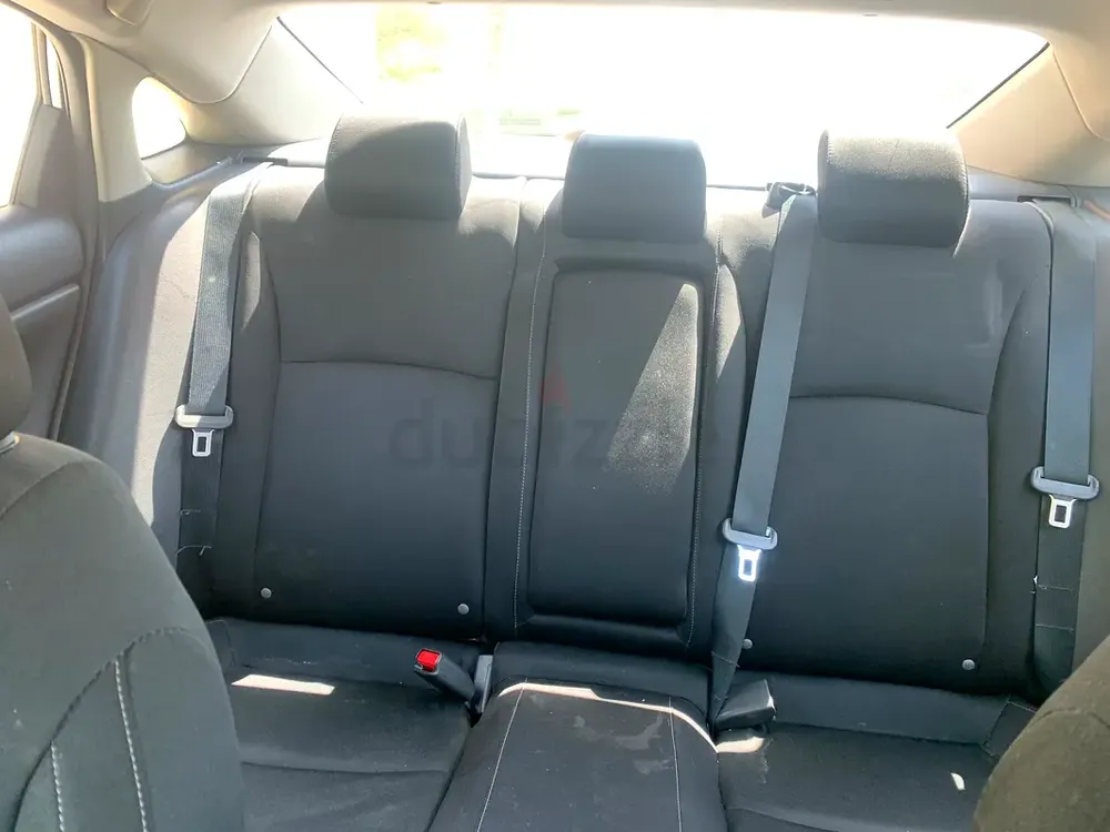 Honda Civic 2.0 EX 2016 Model GCC Specs In Perfect Condition - Image 13