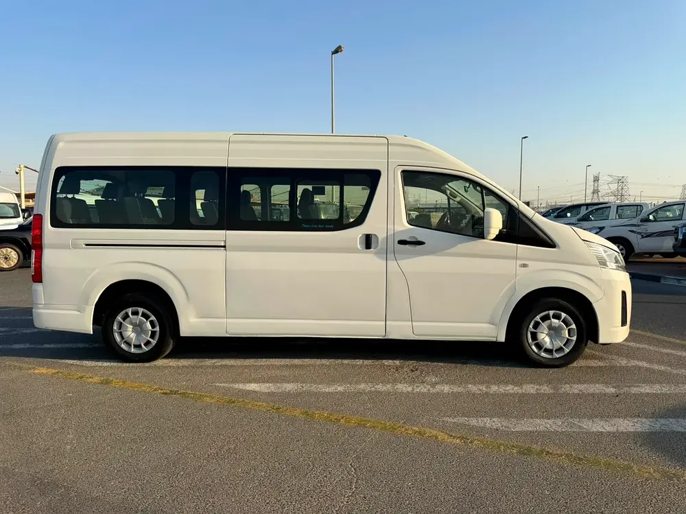 2020 Toyota Hiace 3.5L V6 GCC- Passenger - Patrol - Manual - 13 Seater - No Accident - Image 8
