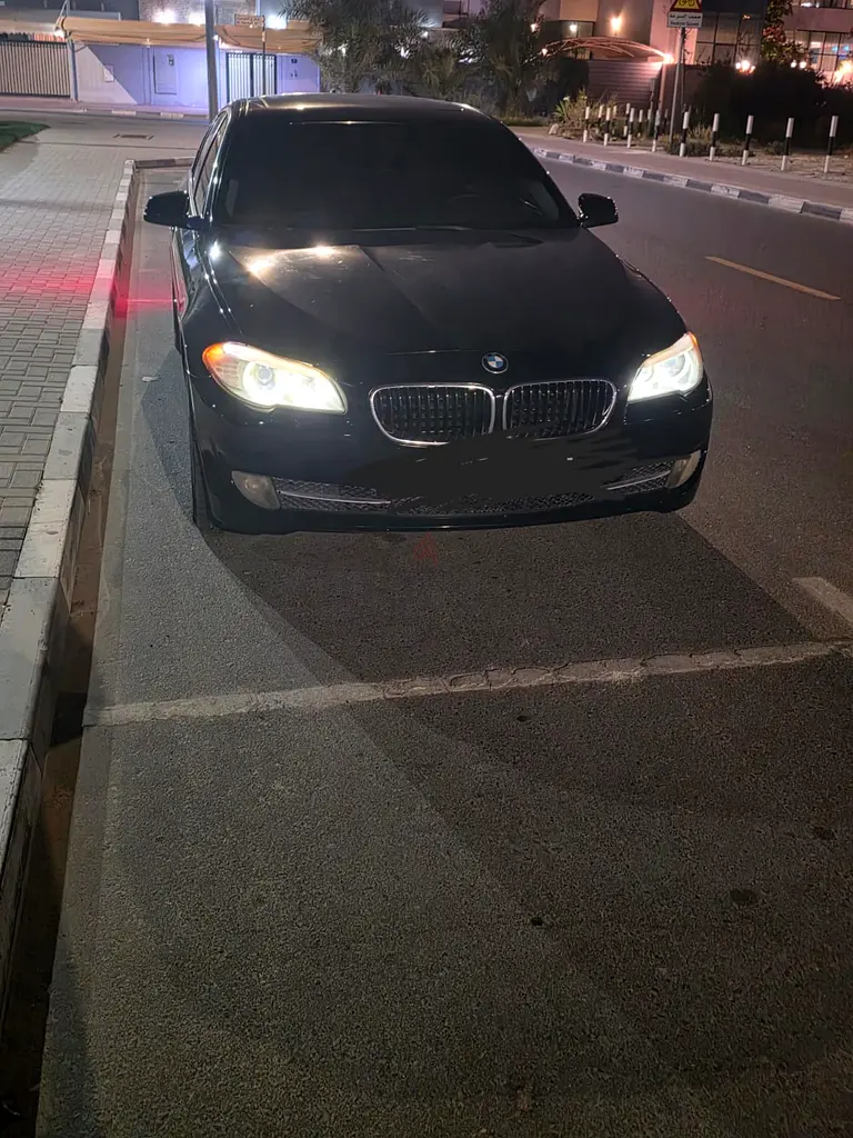 BMW 5-Series 530i 2013 GCC Specs - Excellent Condition - Image 5