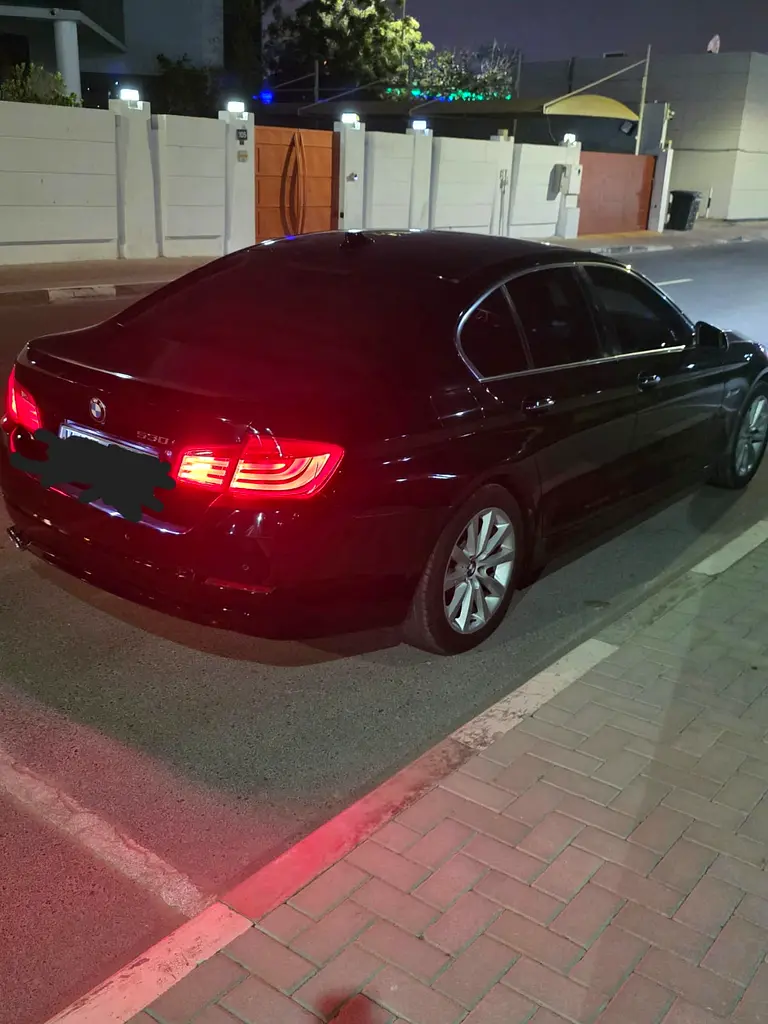 BMW 5-Series 530i 2013 GCC Specs - Excellent Condition - Image 7