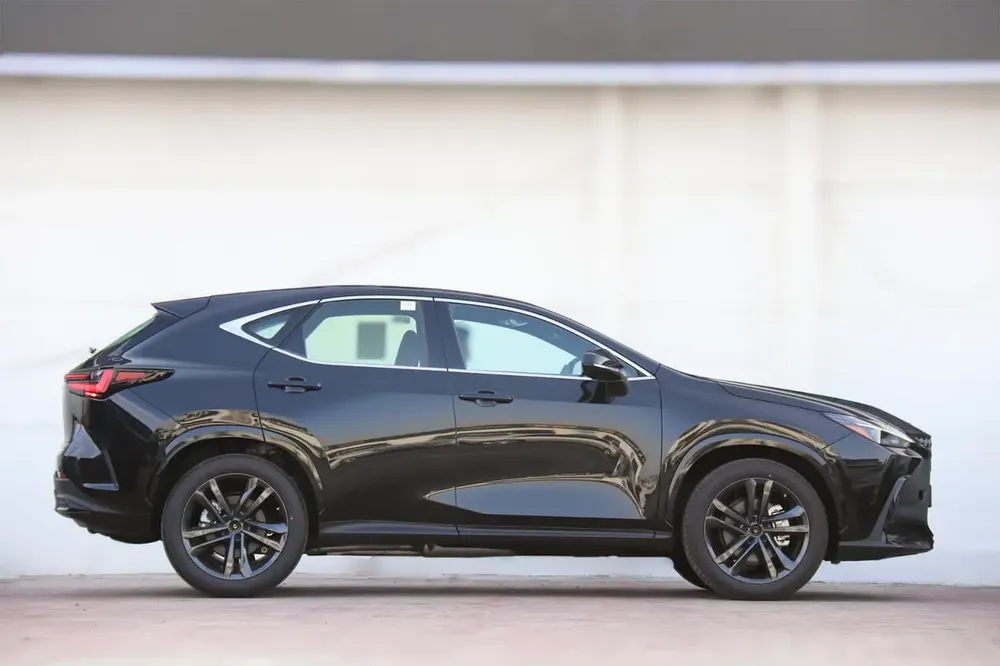 NX350 STD HYBRID 2025 - Image 4