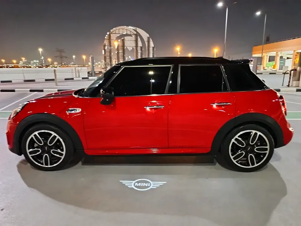 2020 MINI Cooper S JCW - GCC Specs - Excellent Condition - Image 4