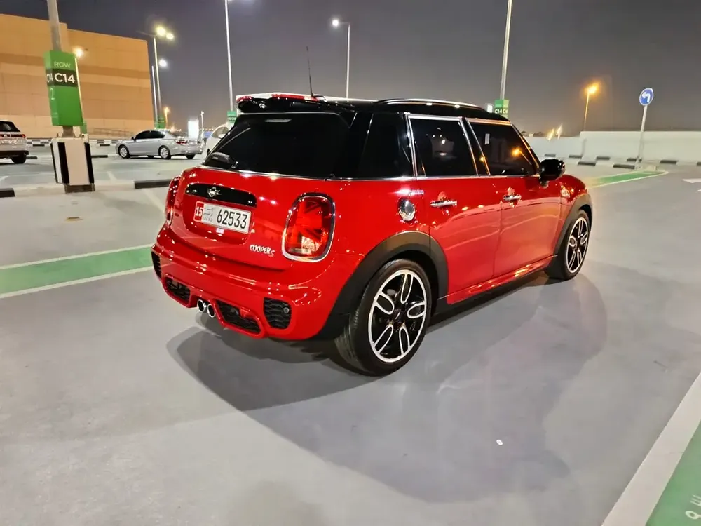 2020 MINI Cooper S JCW - GCC Specs - Excellent Condition - Image 8