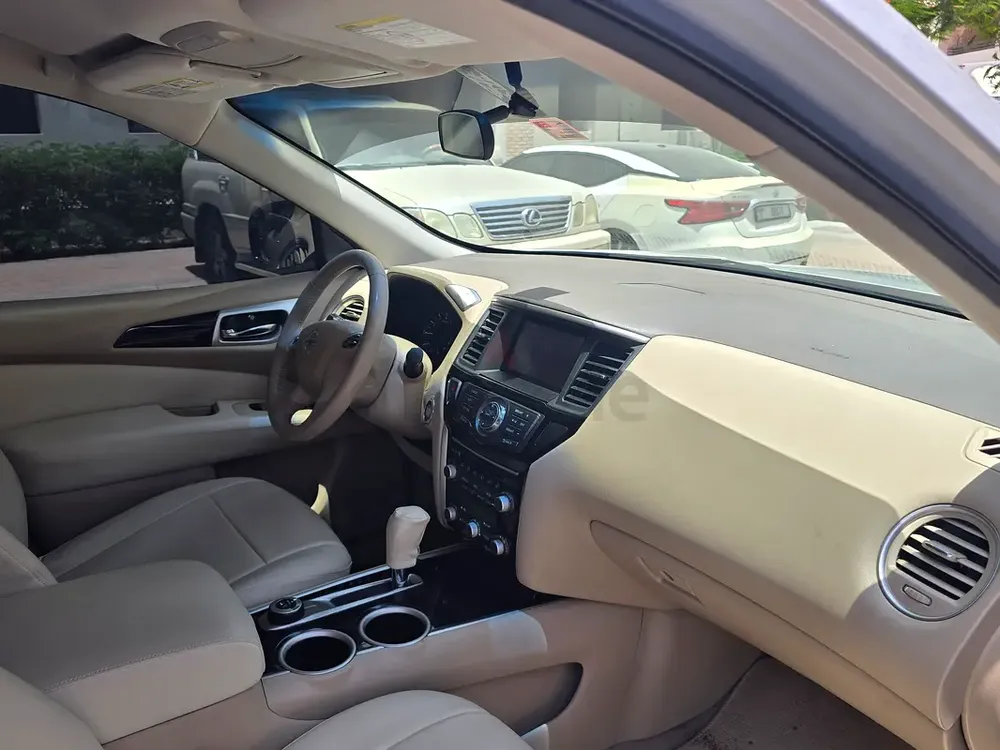 Nissan Pathfinder Midnight Edition 2015 GCC Specs - Image 8