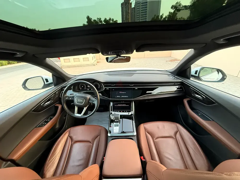 Audi Q8 55 TFSI quattro 2023 - GCC Specs - Like New! - Image 11