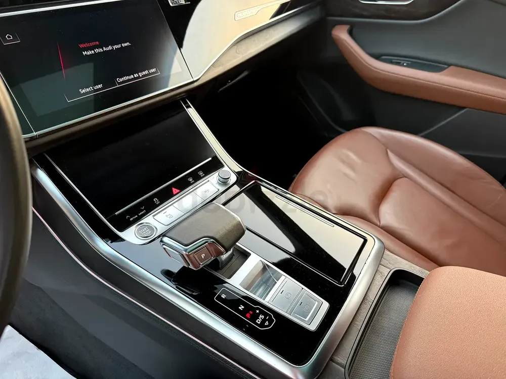 Audi Q8 55 TFSI quattro 2023 - GCC Specs - Like New! - Image 16
