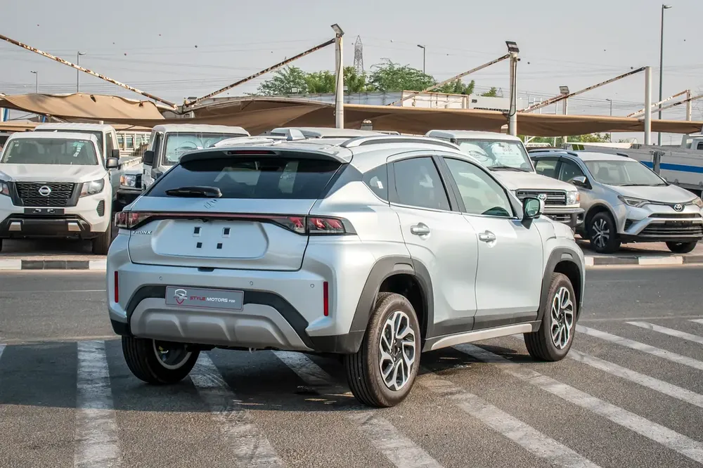 SUZUKI FRONX GLX PETROL 2025 - Image 4