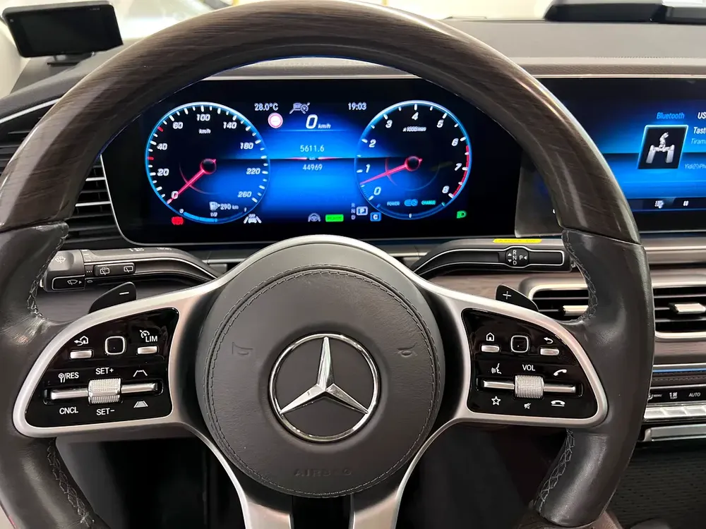 Mercedes-Benz GLS580 V8 Biturbo, Imported From Japan Fully  Clean Car with Pre-Lady Owner - Image 11