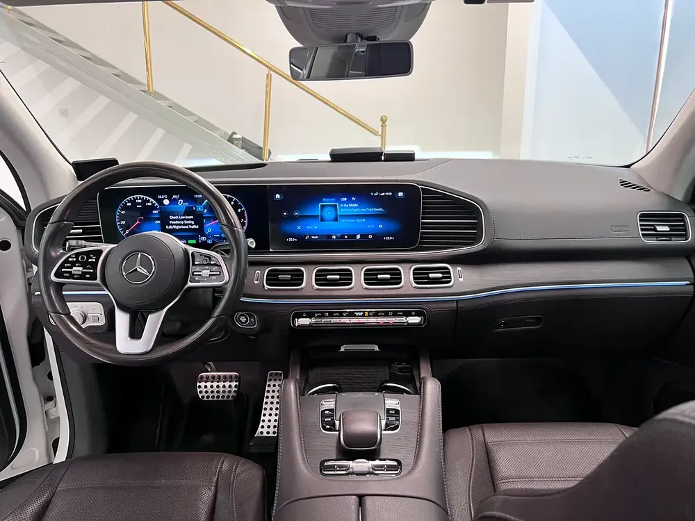 Mercedes-Benz GLS580 V8 Biturbo, Imported From Japan Fully  Clean Car with Pre-Lady Owner - Image 12