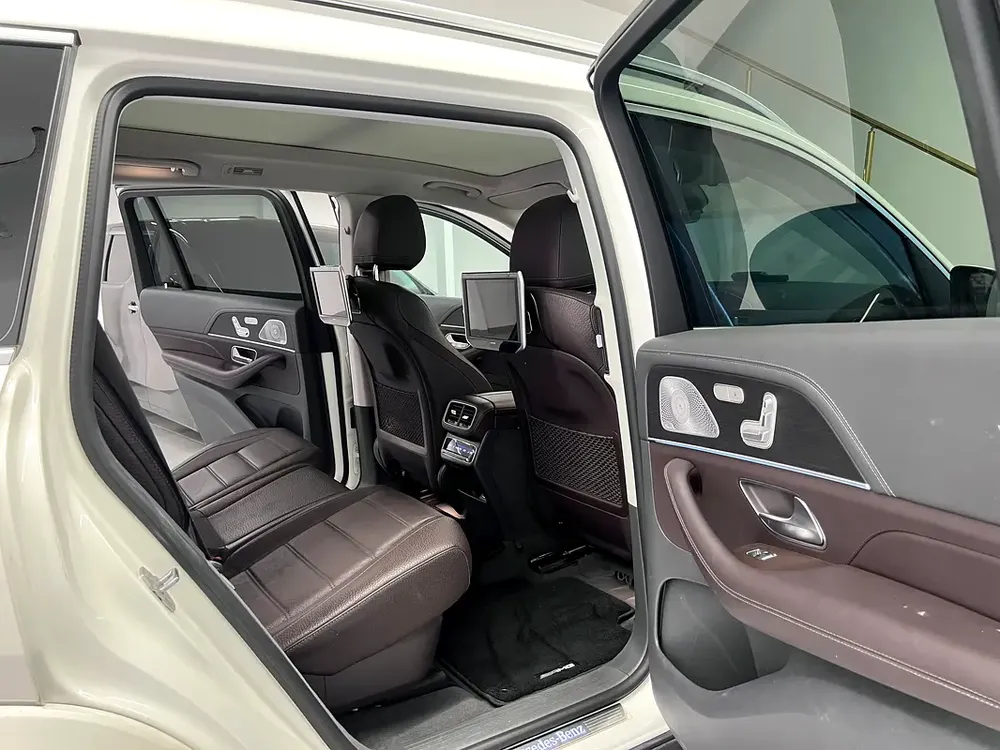 Mercedes-Benz GLS580 V8 Biturbo, Imported From Japan Fully  Clean Car with Pre-Lady Owner - Image 17