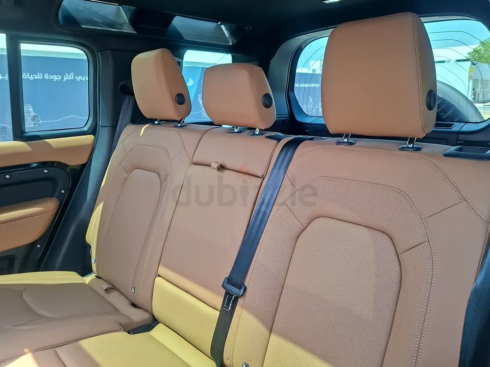 AED 6002/month | 2025 Land Rover Defender 110 X-Dynamic HSE | GCC Specs | Ref#461113 - Image 12