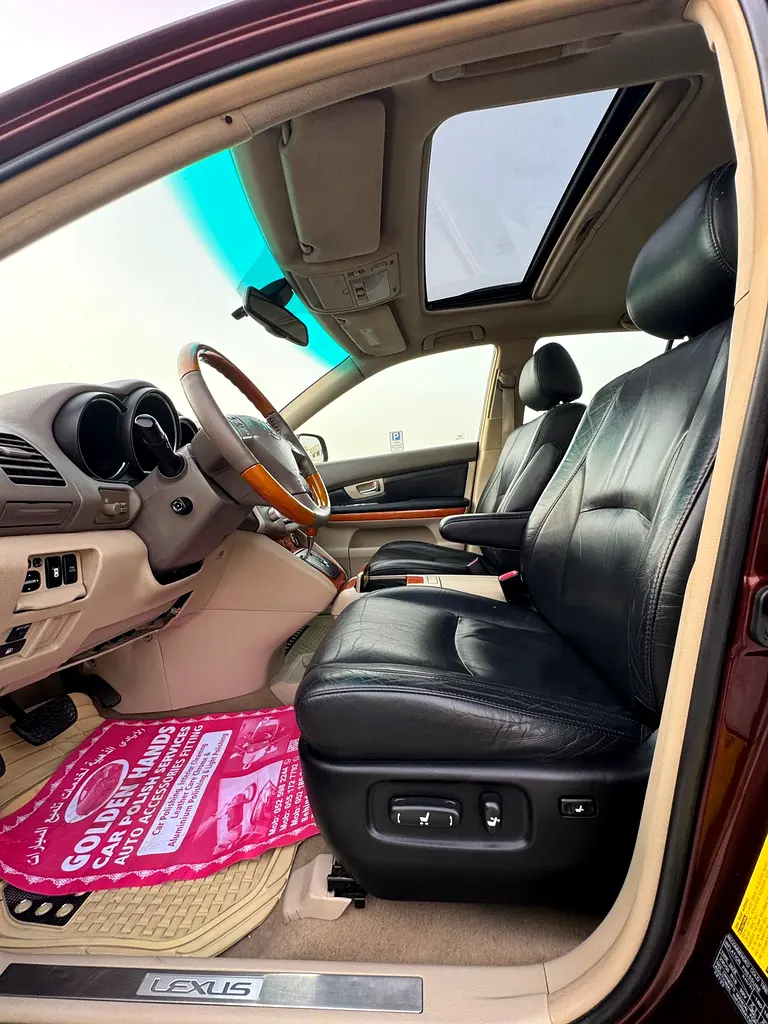 RX 350 GCC 2008 PLATINUM FULL OPTION GOOD CONDITION CAR - Image 5