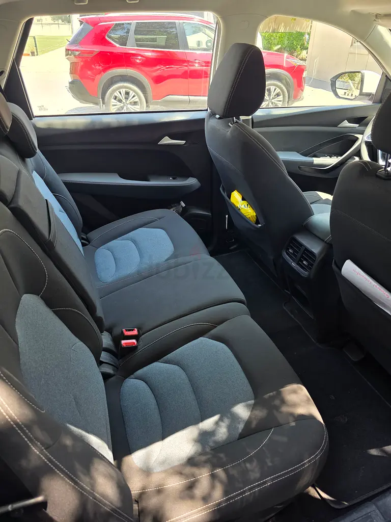 Chevrolet Captiva 2023 GCC Specs - Excellent Condition - Image 4