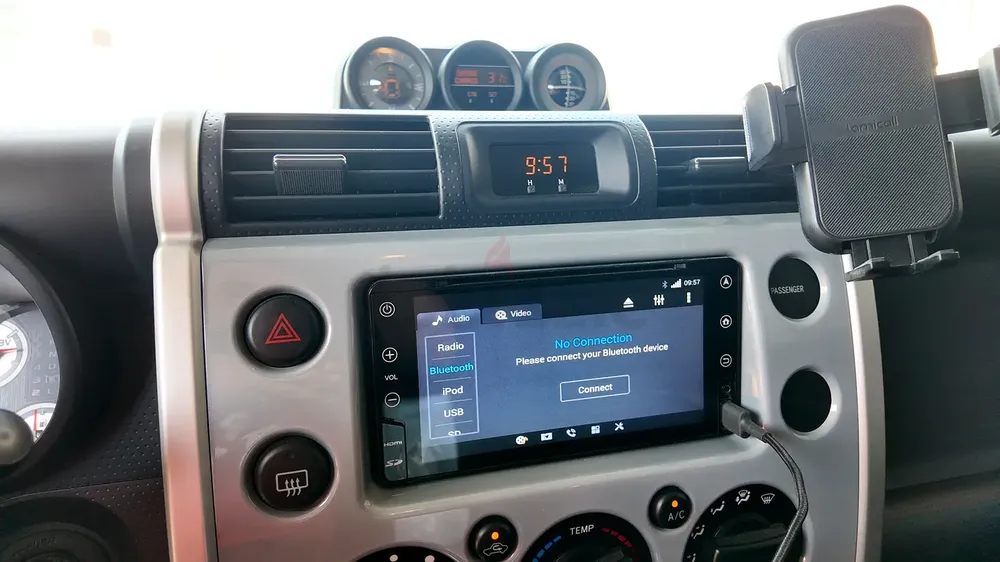 Toyota FJ Cruiser GXR 2019 - GCC Specs - Excellent Condition - Image 13