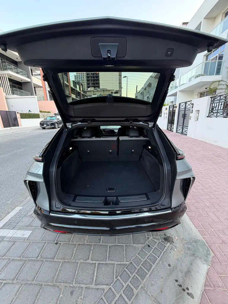 2024 Cadillac Lyriq 450e American Specs - Image 9