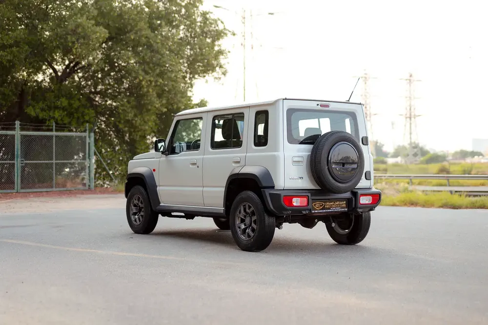 AED 1,001/Month | GLX 4-Door  | Service Contract And Warranty | GCC Specs | REF#S61714 - Image 5