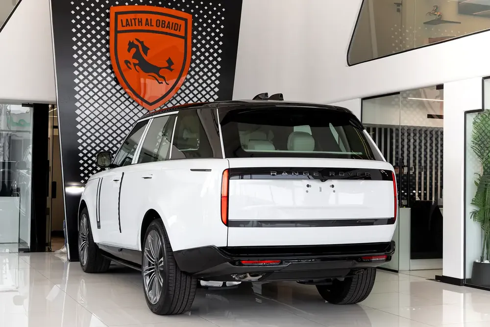 Land Rover | Range Rover Vogue | HSE P530 | Black Edition | GCC Specs | 2026  | ( EXPORT) - Image 6