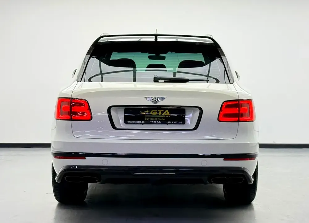 2019 Bentley Bentayga V8, 1 Year Warranty, Full Service History, Carbon Fibre Package, Japanese Spec - Image 5