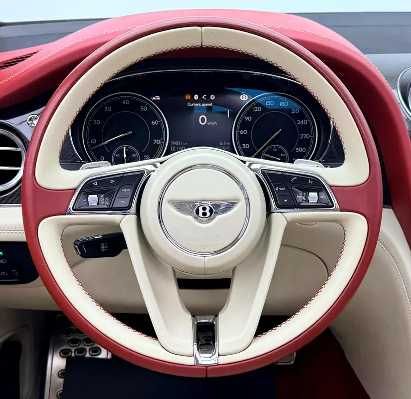 2019 Bentley Bentayga V8, 1 Year Warranty, Full Service History, Carbon Fibre Package, Japanese Spec - Image 9