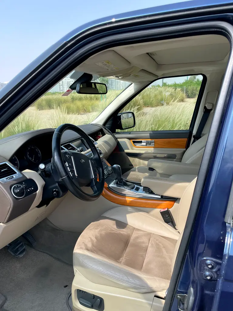 Range Rover sport GCC 2013 Full option - Image 10