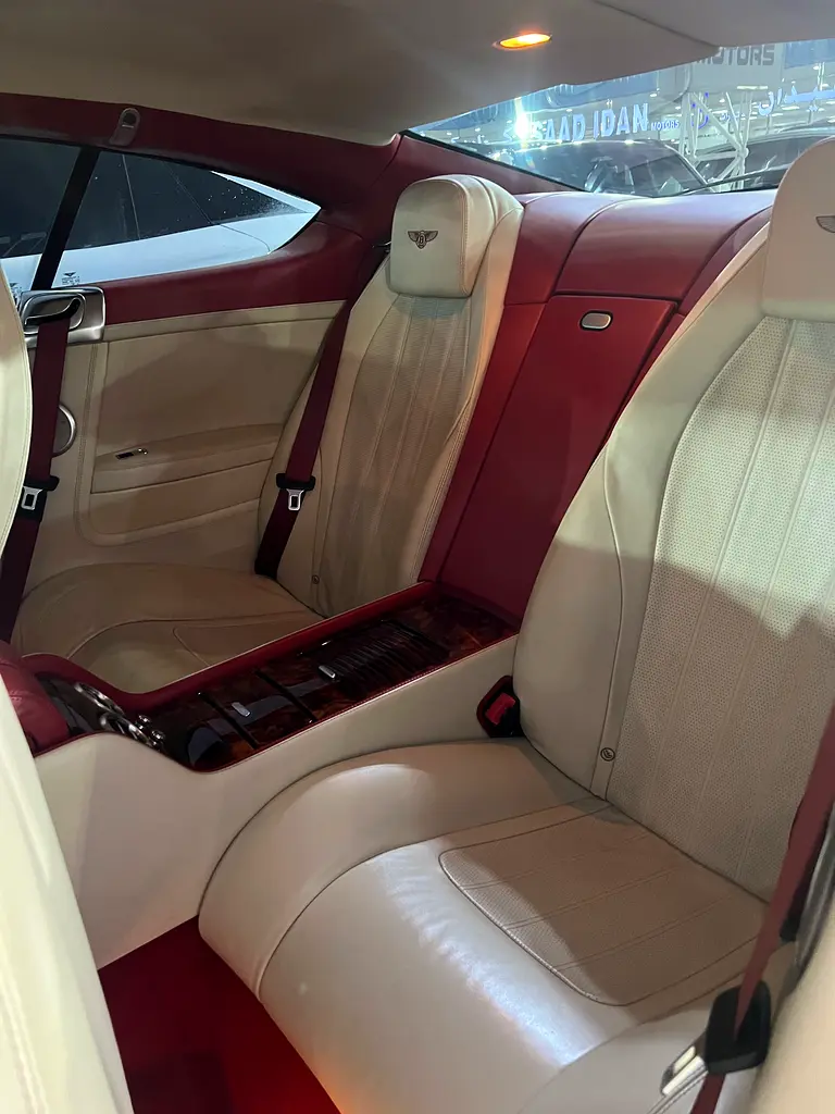 Bentley Continental GT 2012 - GCC Specs - Excellent Condition - Image 9