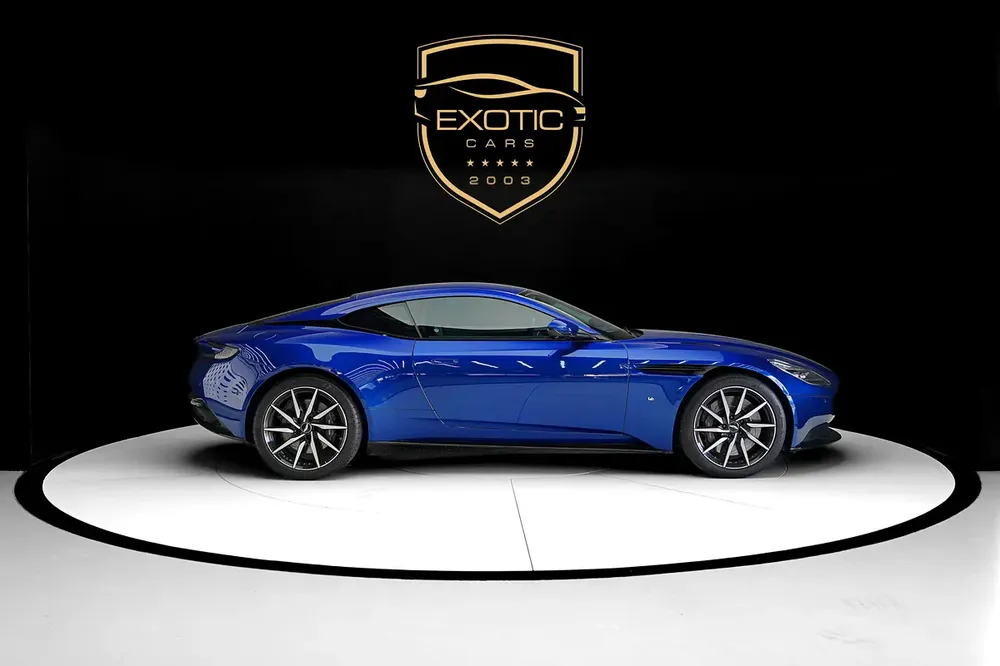 DB 11 V12 | TWO TONE INTERIOR | GCC | WARRANTY AVAILABLE - Image 4