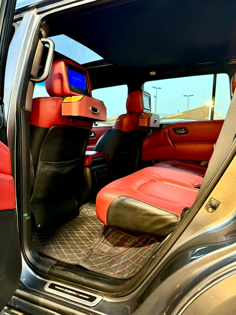 Nissan Patrol Nismo 2015 | V8 5.6L | GCC | Free Service Contract - Image 10