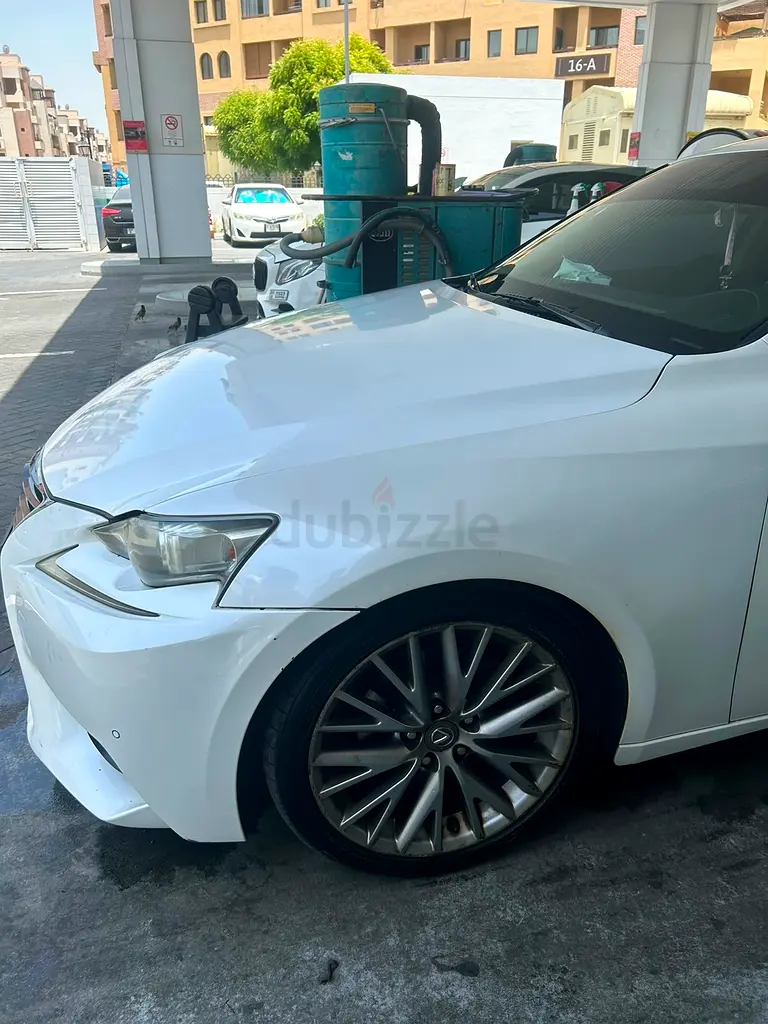 Lexus IS 250 2014 GCC Specs - Well Maintained - Image 9