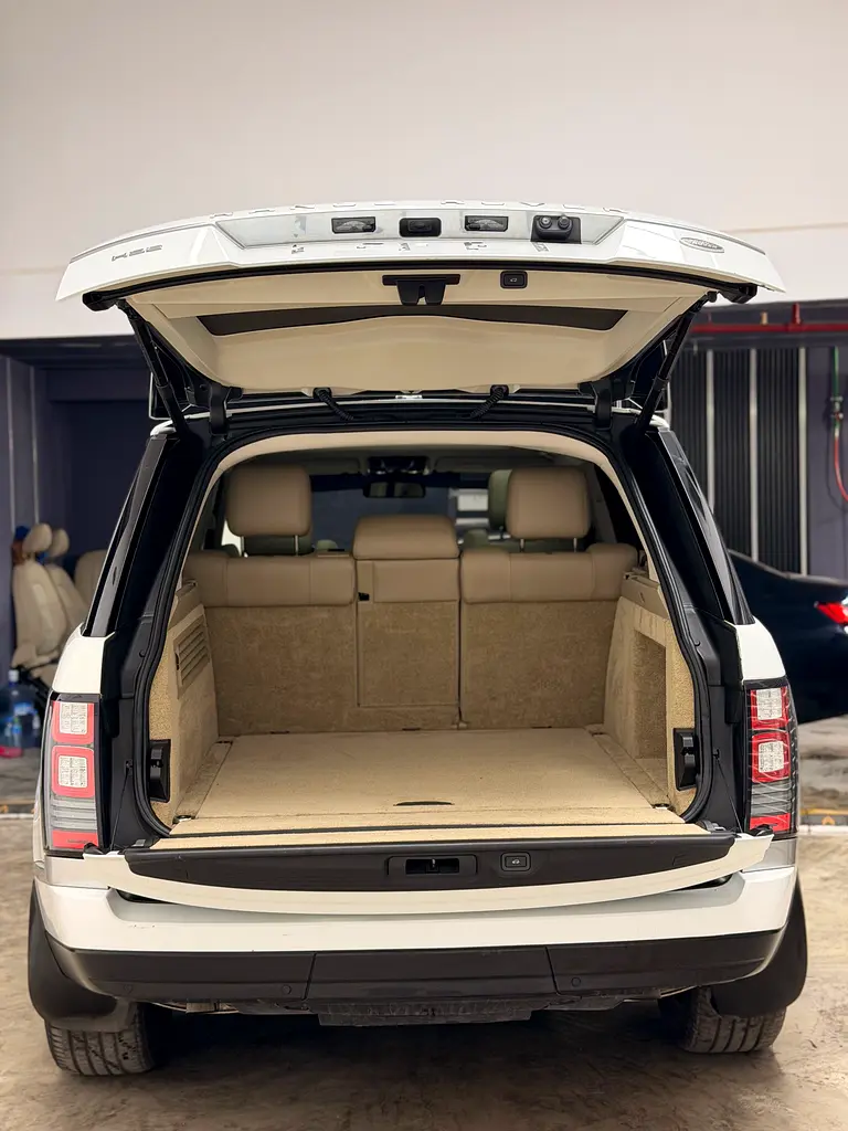 Land Rover Range Rover HSE 2016 - GCC Specs - Image 17
