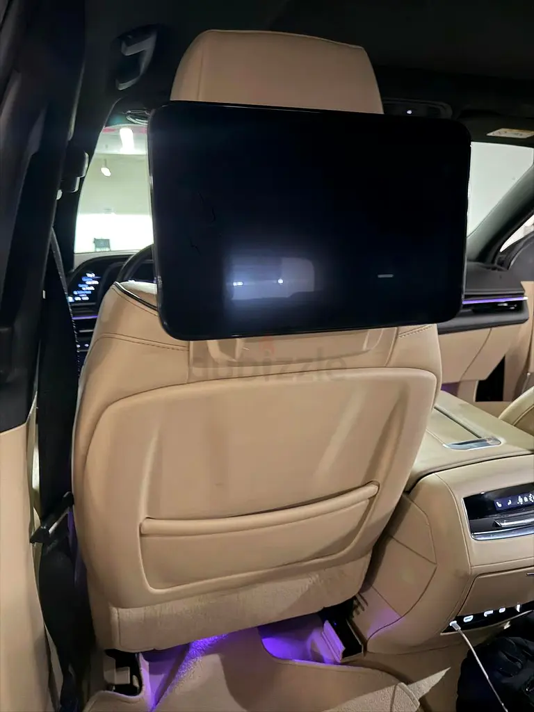 2021 Cadillac Escalade Premium Luxury | GCC Specs | Pristine Condition - Image 4