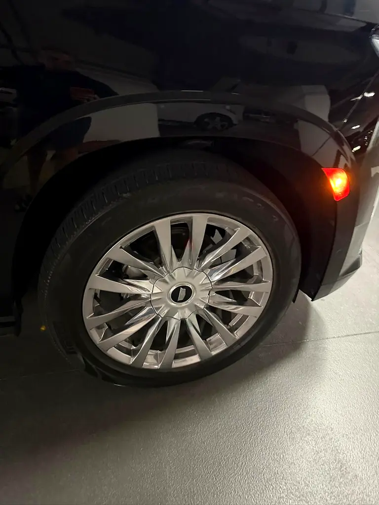 2021 Cadillac Escalade Premium Luxury | GCC Specs | Pristine Condition - Image 8