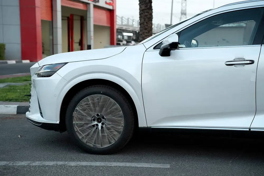 Lexus RX 350h Premier 2025 | GCC Specs | Brand New - Image 5