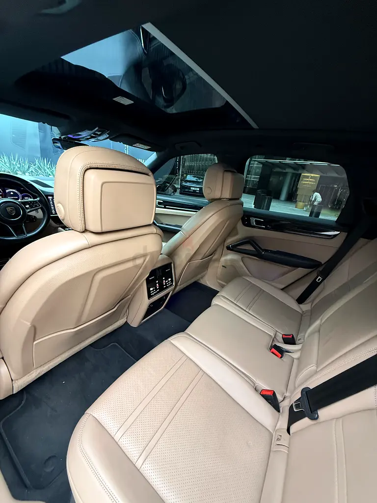 2018 | GCC | Porsche Cayenne S - Image 8