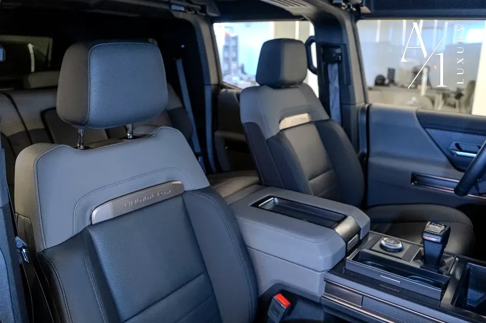 2024 GMC Hummer EV, Fully Loaded, Clean Tittle, 830 HP, Excellent Condition, American Spec - Image 8