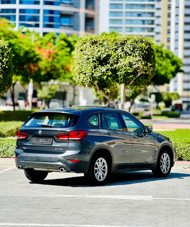 BMW X1 sDrive20i 2022 GCC Specs - Excellent Condition - Image 4
