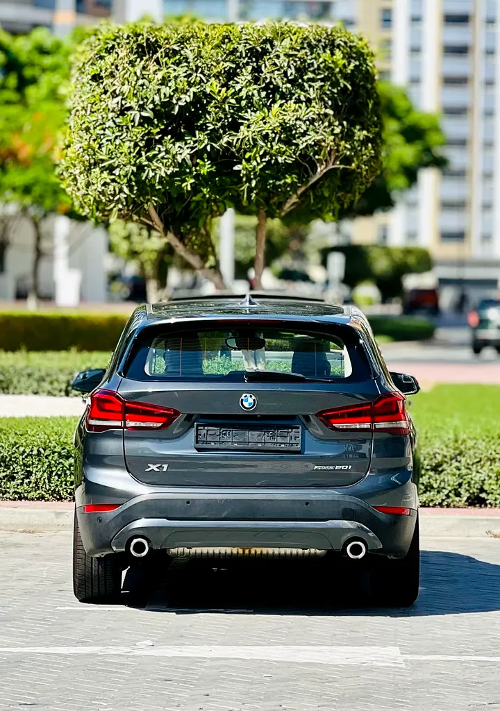 BMW X1 sDrive20i 2022 GCC Specs - Excellent Condition - Image 5
