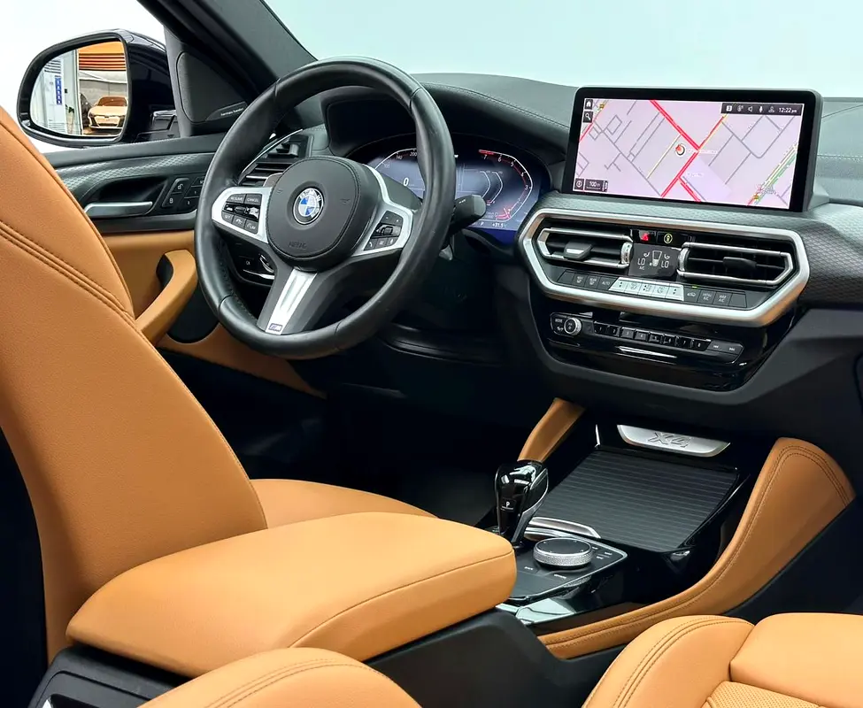 2024 BMW X4 xDrive30i M-Sport, Oct/2028 BMW Warranty + Service Contract, Full Service History, GCC - Image 11