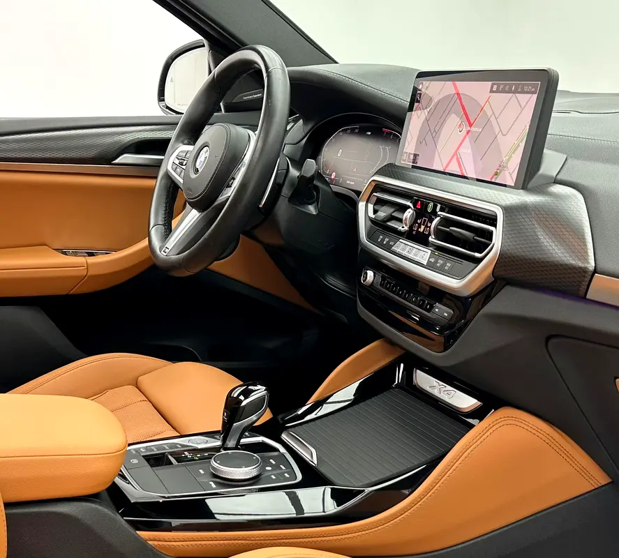 2024 BMW X4 xDrive30i M-Sport, Oct/2028 BMW Warranty + Service Contract, Full Service History, GCC - Image 12