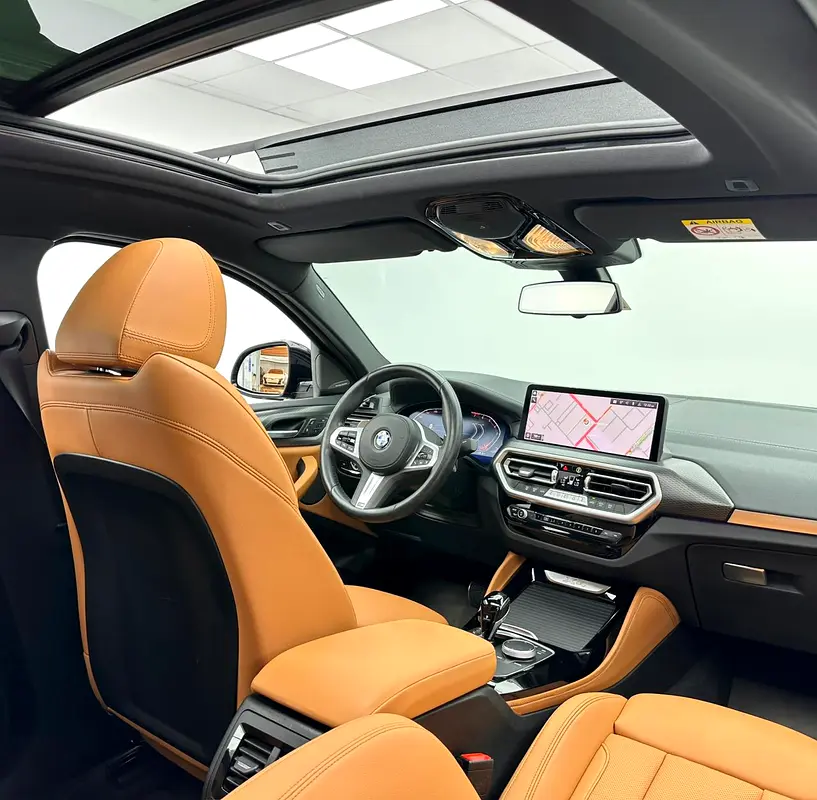 2024 BMW X4 xDrive30i M-Sport, Oct/2028 BMW Warranty + Service Contract, Full Service History, GCC - Image 13